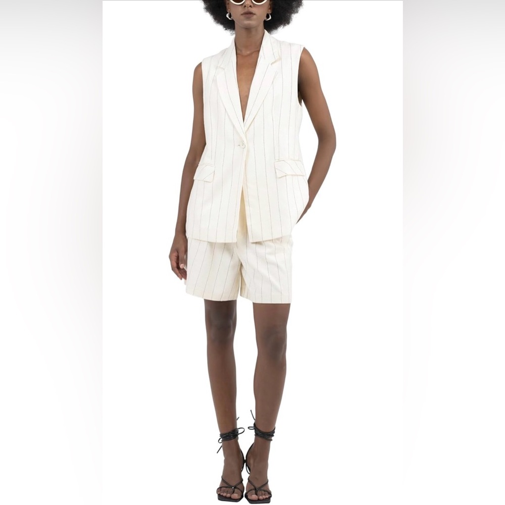 Women’s linen vest